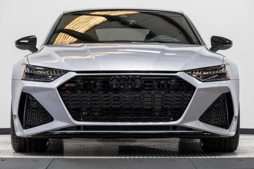 2023 Audi RS 7 4.0T
