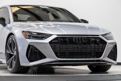 2023 Audi RS 7 4.0T