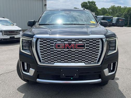 Onyx Black 2023 GMC Yukon Denali