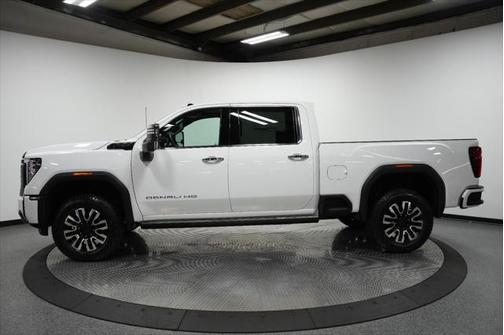 2025 GMC Sierra 2500 AT4