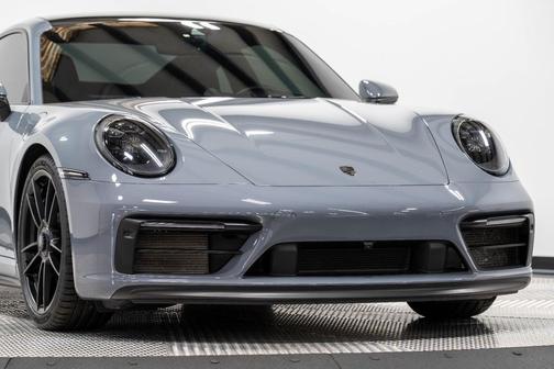 2023 Porsche 911 Carrera GTS