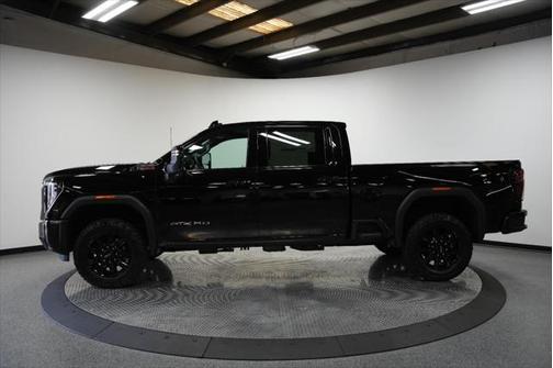 2025 GMC Sierra 2500 AT4