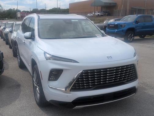iridescent white tricoat 2026 Buick Enclave Avenir FWD
