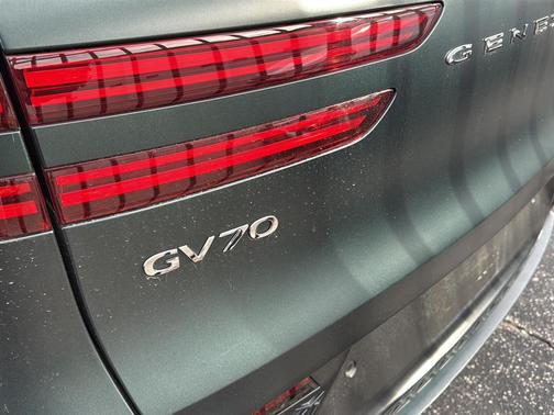 2023 Genesis GV70 3.5T AWD Sport