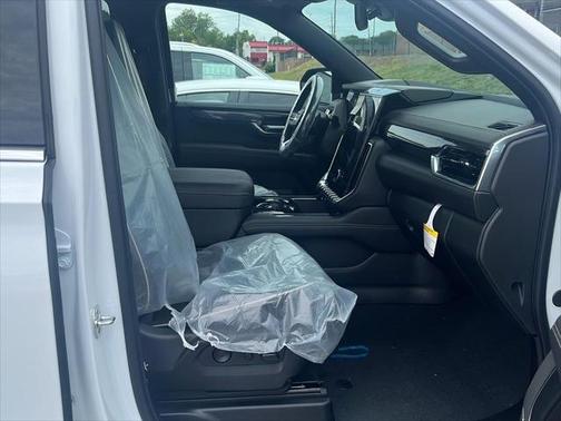 2025 GMC Yukon XL 4WD Elevation