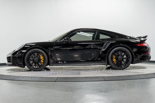 2014 Porsche 911 Turbo S