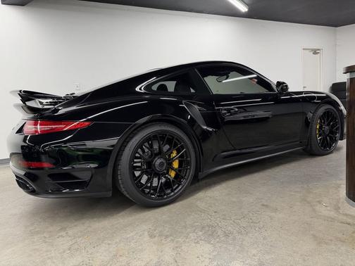 2014 Porsche 911 Turbo S