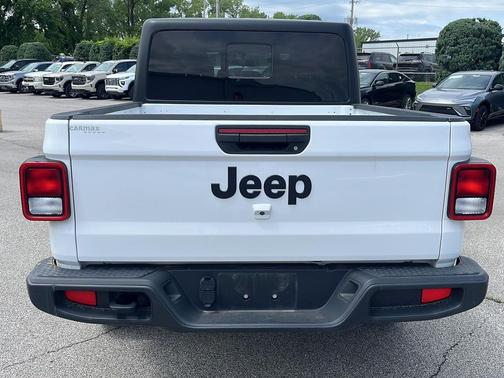 Bright White Clearcoat 2023 Jeep Gladiator Sport S