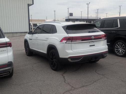 Pure White 2024 Volkswagen Atlas Cross Sport 2.0T SE w/Technology 4MOTION