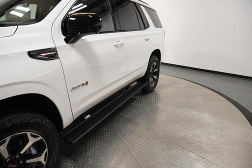 Summit White 2026 GMC Yukon 4WD AT4 Ultimate