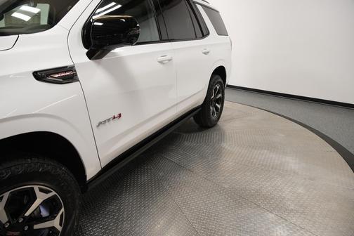 Summit White 2026 GMC Yukon 4WD AT4 Ultimate
