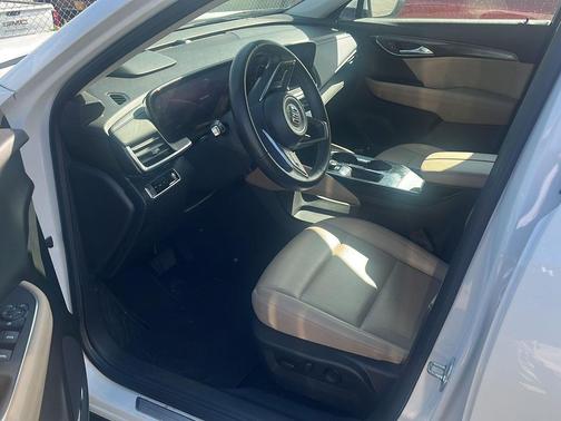 Summit White 2024 Buick Envision Preferred AWD