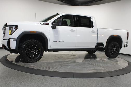 2026 GMC Sierra 2500 AT4