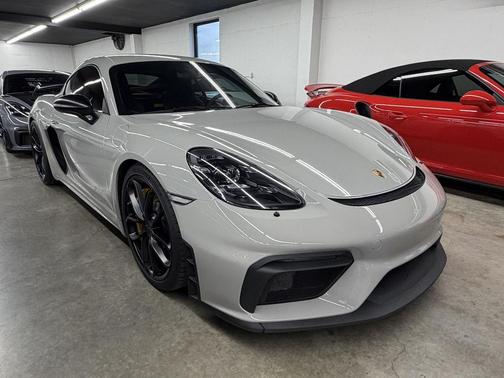 2020 Porsche 718 Cayman GT4
