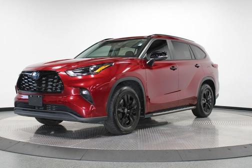 2024 Toyota Highlander Hybrid XLE