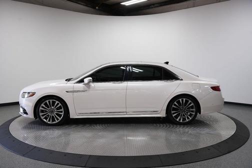 White Platinum Metallic Tri-Coat 2019 Lincoln Continental Reserve