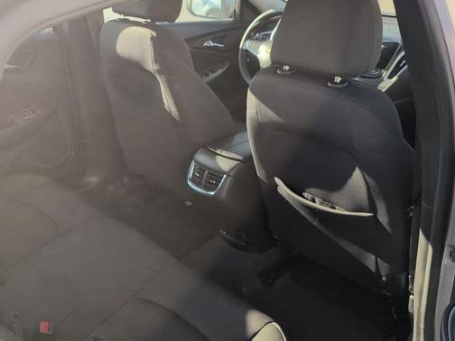 Sterling Gray Metallic 2025 Chevrolet Malibu FWD 1LT