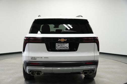Summit White 2025 Chevrolet Traverse LT