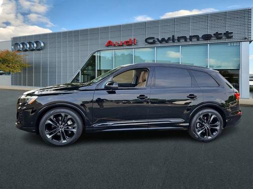 2025 Audi Q7 Premium Plus