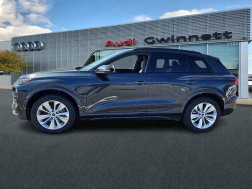 2025 Audi Q6 e-tron Premium Plus