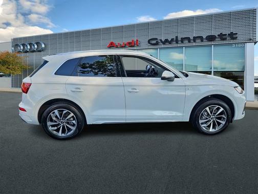 2025 Audi Q5 Premium 45 TFSI S line quattro