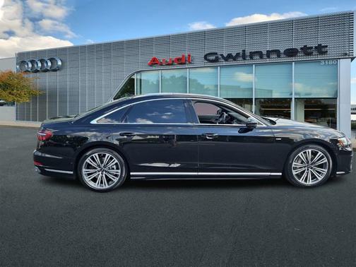 2022 Audi A8 L 55 TFSI quattro Tiptronic