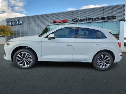 2025 Audi Q5 S line Premium
