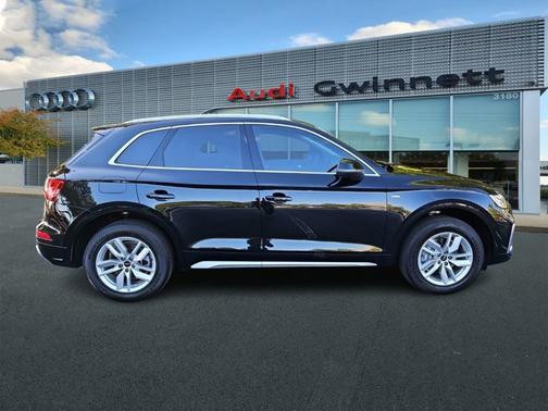 2023 Audi Q5 Premium 45 TFSI S line quattro