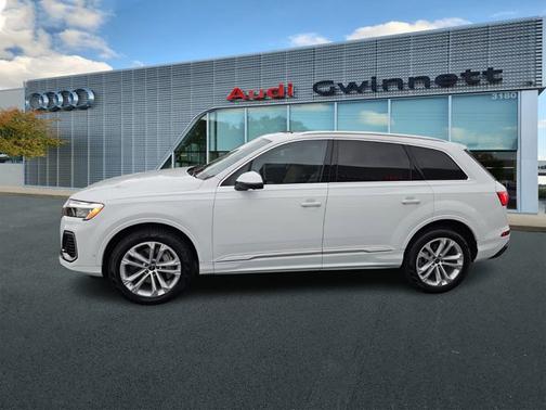 2025 Audi Q7 Premium Plus 55 TFSI quattro Tiptronic