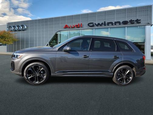 2025 Audi Q7 Premium Plus