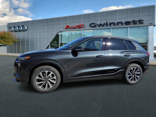 2025 Audi Q6 e-tron Premium Plus