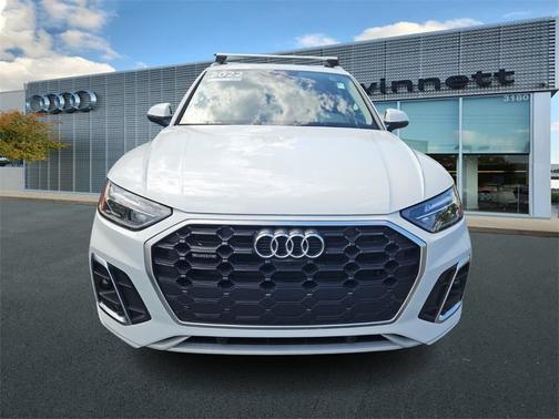 2022 Audi Q5 S line Premium Plus