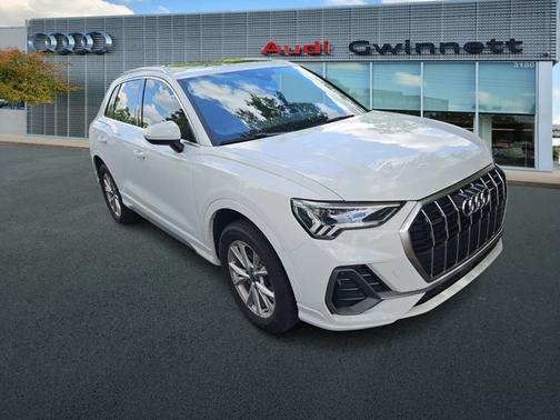 2024 Audi Q3 Premium 45 TFSI S line quattro Tiptronic