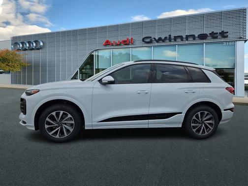 2025 Audi Q6 e-tron Premium Plus