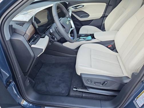 2025 Audi Q6 e-tron Premium