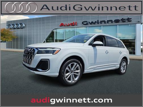 2025 Audi Q7 Premium