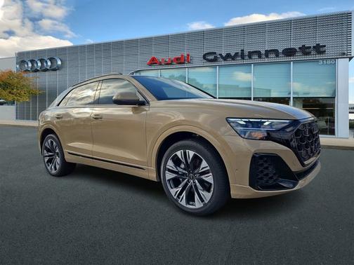 2025 Audi Q8 Premium Plus