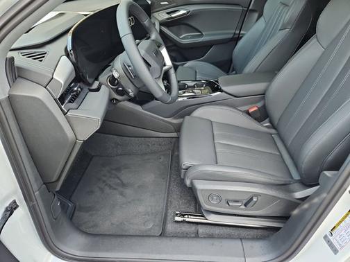 2025 Audi Q6 e-tron Premium Plus