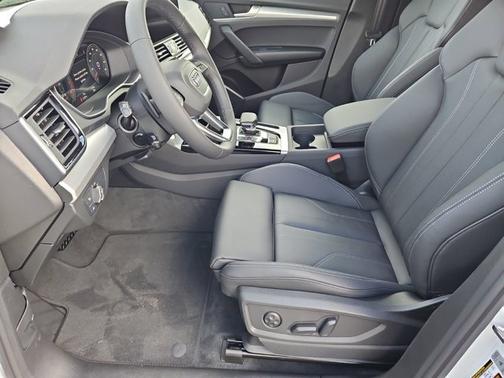 2025 Audi Q5 S line Premium