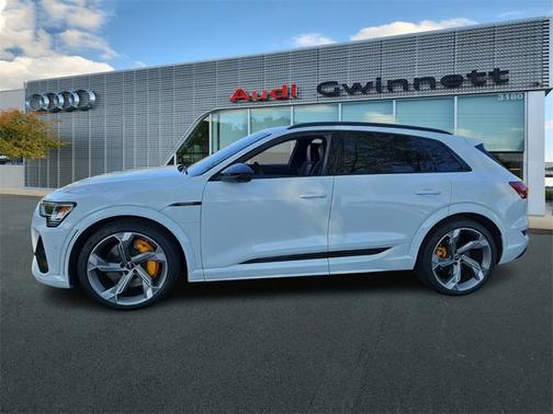 2023 Audi e-tron S Prestige