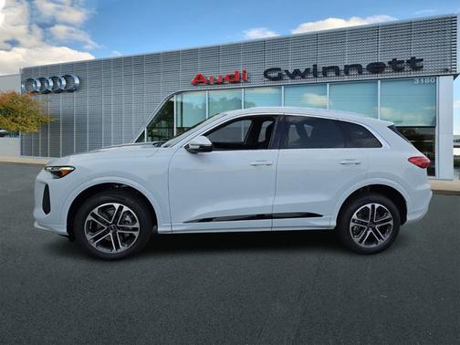 2025 Audi Q5 Premium Plus