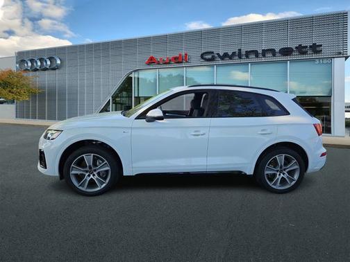 2025 Audi Q5 S line Premium