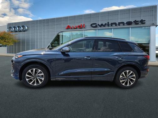 2025 Audi Q6 e-tron Premium