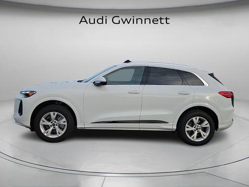 2025 Audi Q5 Premium TFSI quattro S tronic