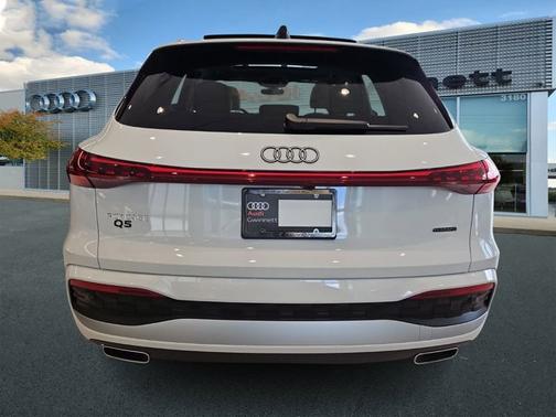 2025 Audi Q5 Premium
