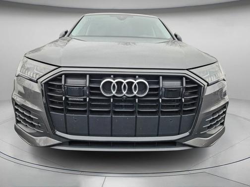 2024 Audi Q7 Premium Plus 55 TFSI quattro Tiptronic