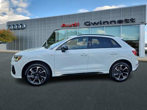 2025 Audi Q3 Premium 45 TFSI S line quattro Tiptronic