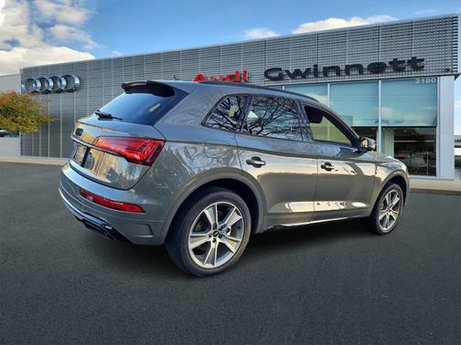 2025 Audi Q5 S line Premium