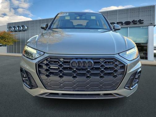 2025 Audi Q5 S line Premium