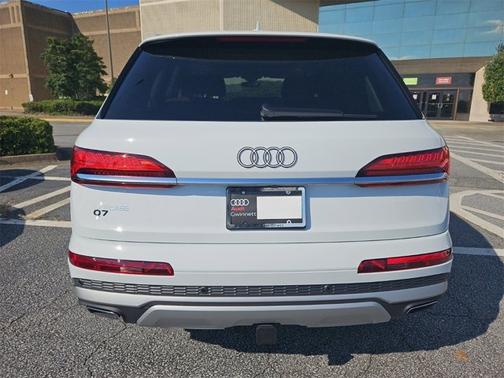 2025 Audi Q7 Premium Plus